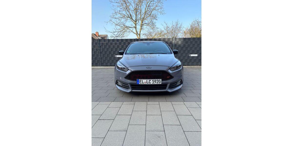 Ford Focus 154.500 km 12.200 &euro; Lingen 49809
