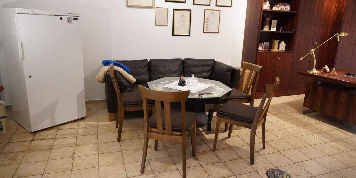 Gewerbeobjekt Lingen (Ems) Lingen - 2 Zimmer, 80 m&sup2;, 590&euro; | Angebot:26015840