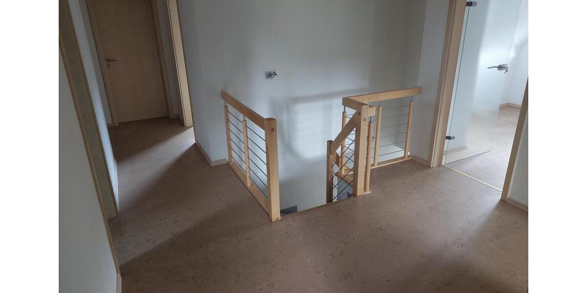 Einfamilienhaus Uelsen - 9 Zimmer, 155 m&sup2;, 449.000&euro; | Angebot:26665575