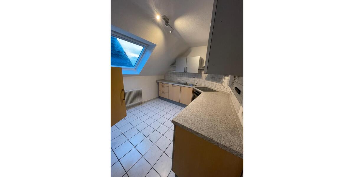 Dachgeschoßwohnung Lingen (Ems) - 3 Zimmer, 86 m&sup2;, 750&euro; | Angebot:25754003