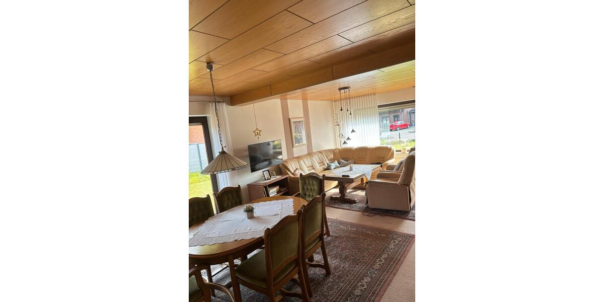 Einfamilienhaus Neuenhaus - 14 Zimmer, 240 m&sup2;, 330.000&euro; | Angebot:26609113
