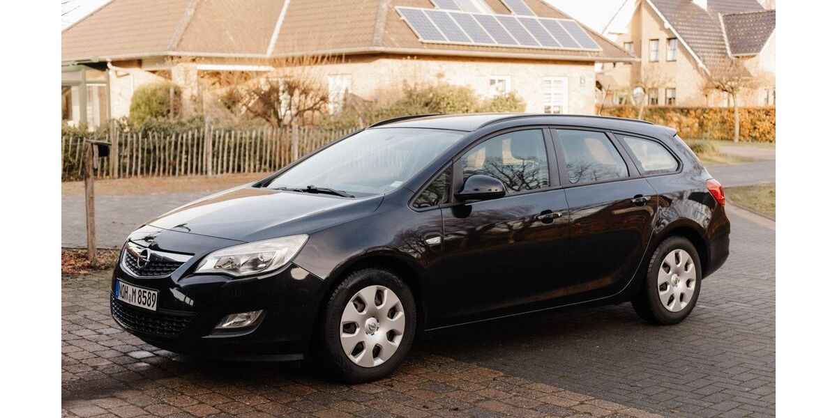 Opel Astra 200.000 km 2.850 &euro; Halle / Uelsen 49843