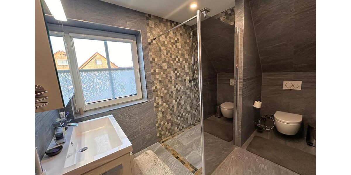 Einfamilienhaus Bad Bentheim - 8 Zimmer, 350 m&sup2;, 777.000&euro; | Angebot:24738080