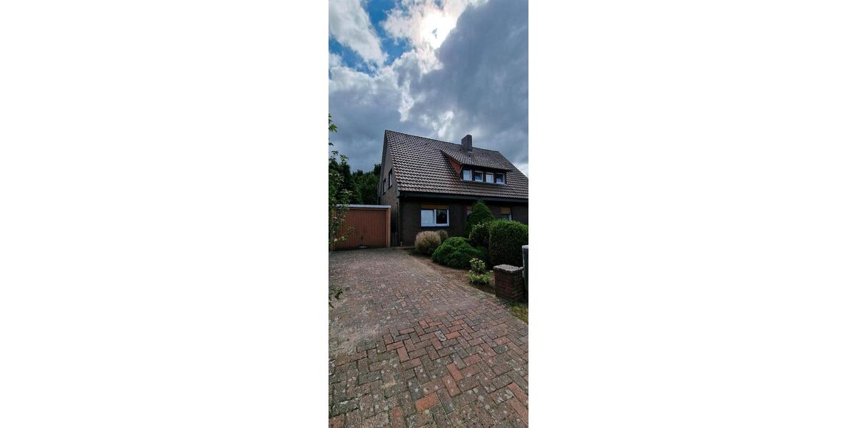 Mehrfamilienhaus, Wohnhaus Twist - 8 Zimmer, 150 m&sup2;, 200.000&euro; | Angebot:27156414