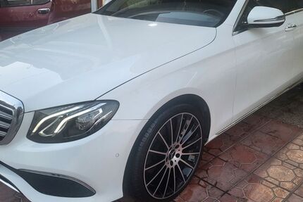Mercedes-Benz E 220 208.000 km 18.500 &euro; Emsburen 48488