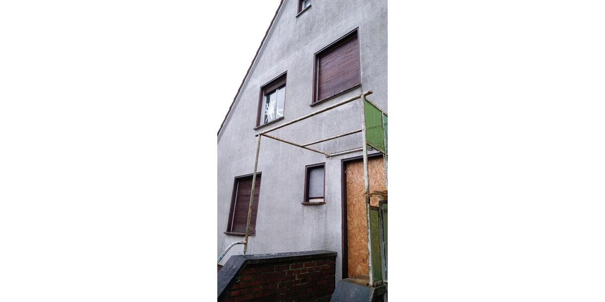 Einfamilienhaus Gronau (Westfahlen) - 6 Zimmer, 120 m&sup2;, 166.000&euro; | Angebot:25235643