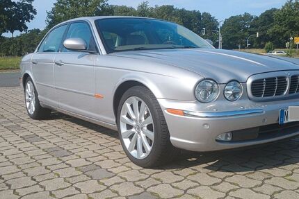 Jaguar XJ8 81.500 km 16.950 &euro; Nordhorn 48529