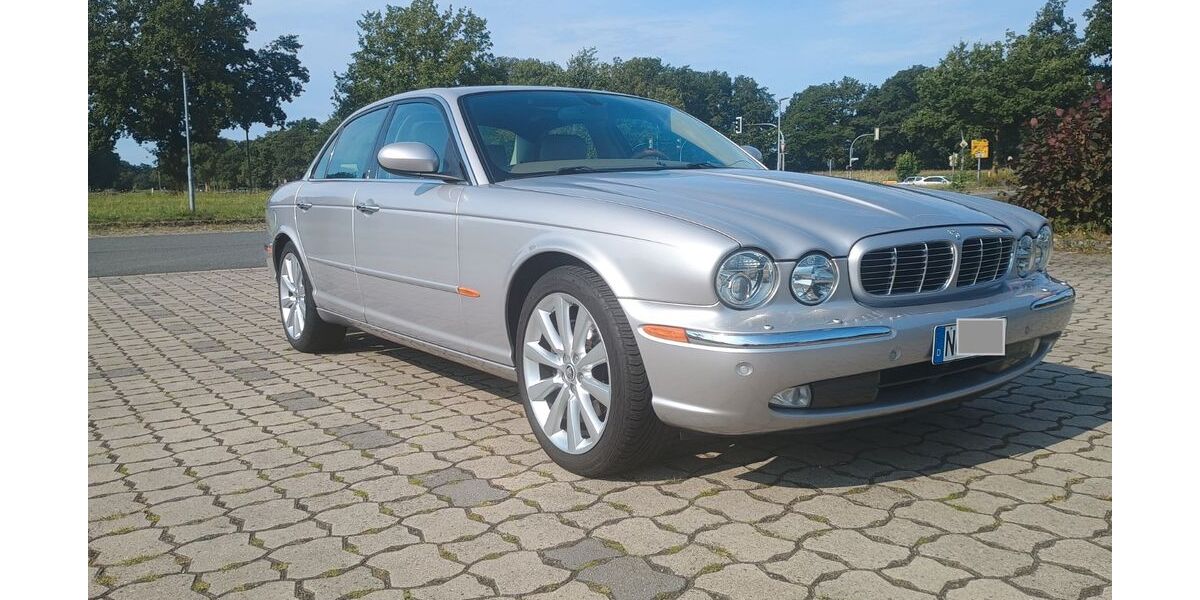 Jaguar XJ8 81.500 km 16.950 &euro; Nordhorn 48529