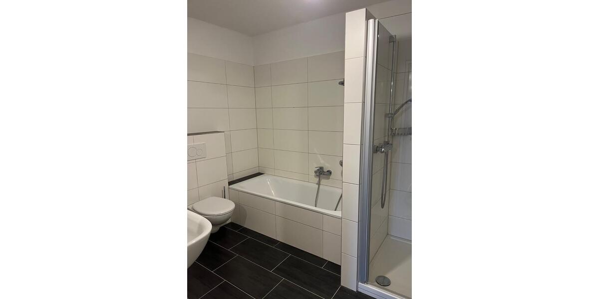 Dachgeschoßwohnung Lingen (Ems) - 3 Zimmer, 89 m&sup2;, 890&euro; | Angebot:25384473