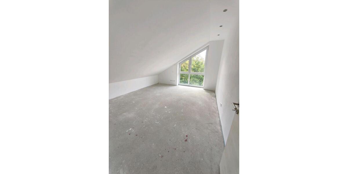 Etagenwohnung Neuenkirchen - 4 Zimmer, 120 m&sup2;, 1.500&euro; | Angebot:26350527