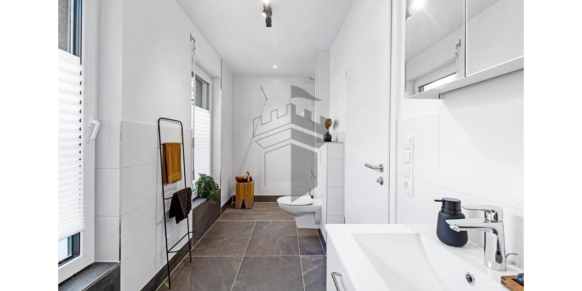 Reihenhaus Lingen (Ems) Damaschke - 3 Zimmer, 85 m&sup2;, 1.200&euro; | Angebot:24509964